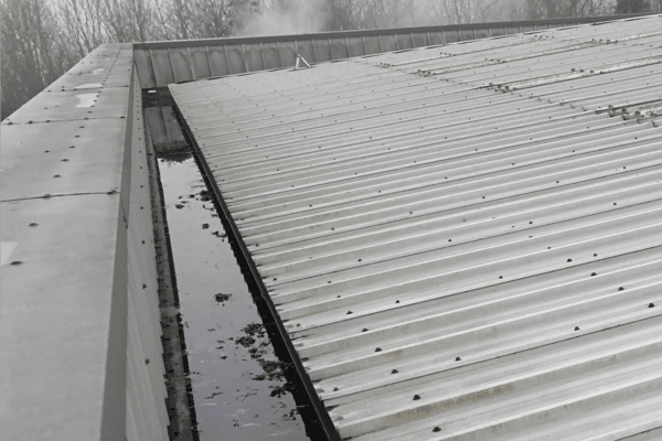 Industrial gutter cleaning specialists in Buckinghamshire